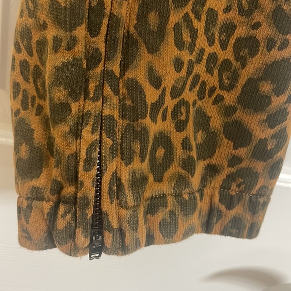 Anthropologie x Sanctuary Animal Print joggers . Excellent New like condition - Picture 2 of 9